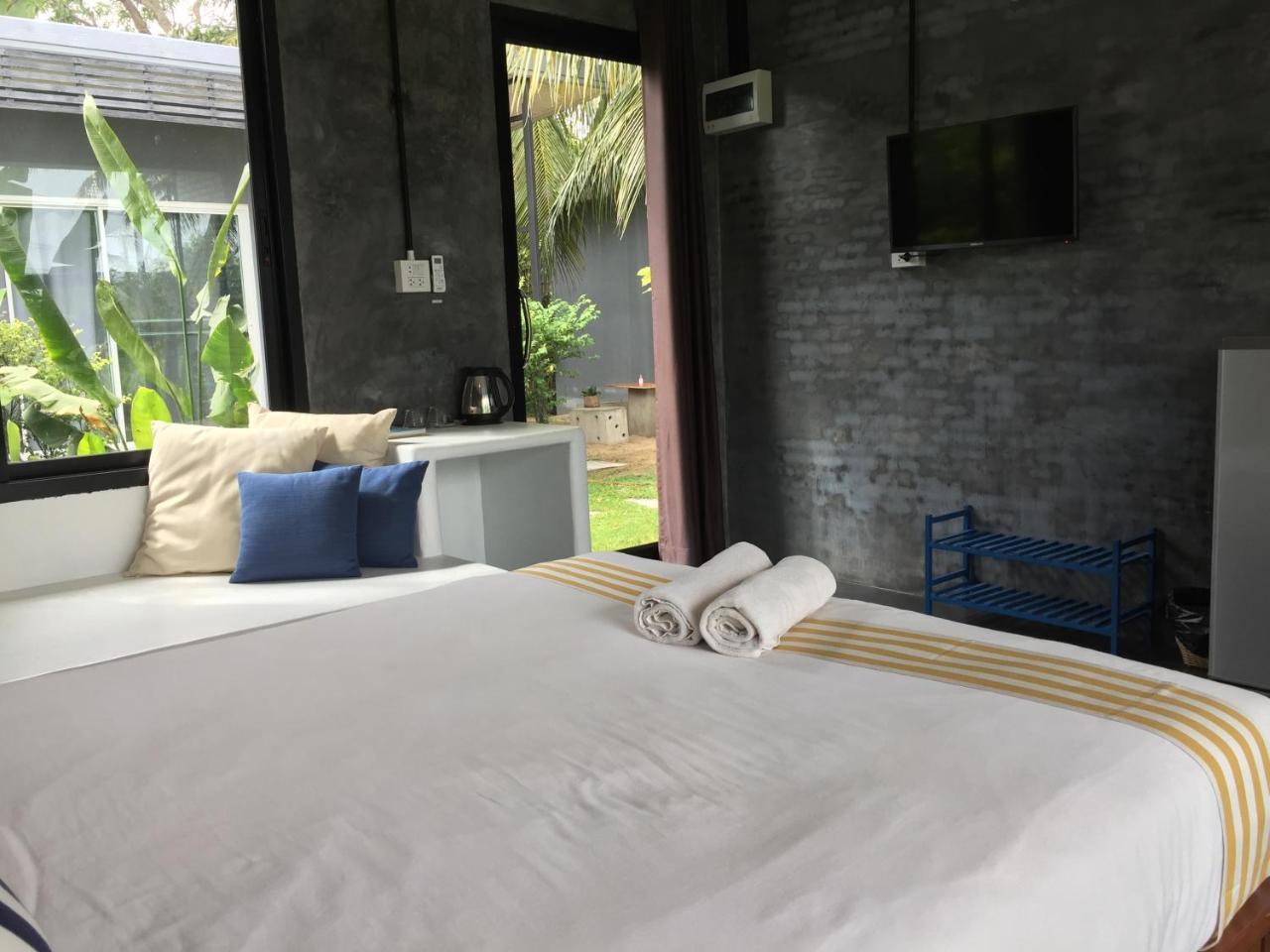 Coco Coozy Apartment Kanchanaburi City Exterior photo