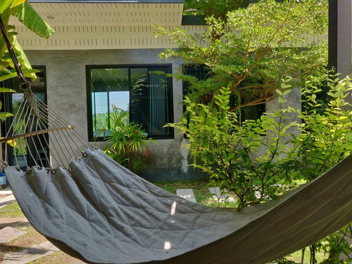 Coco Coozy Apartment Kanchanaburi City Exterior photo