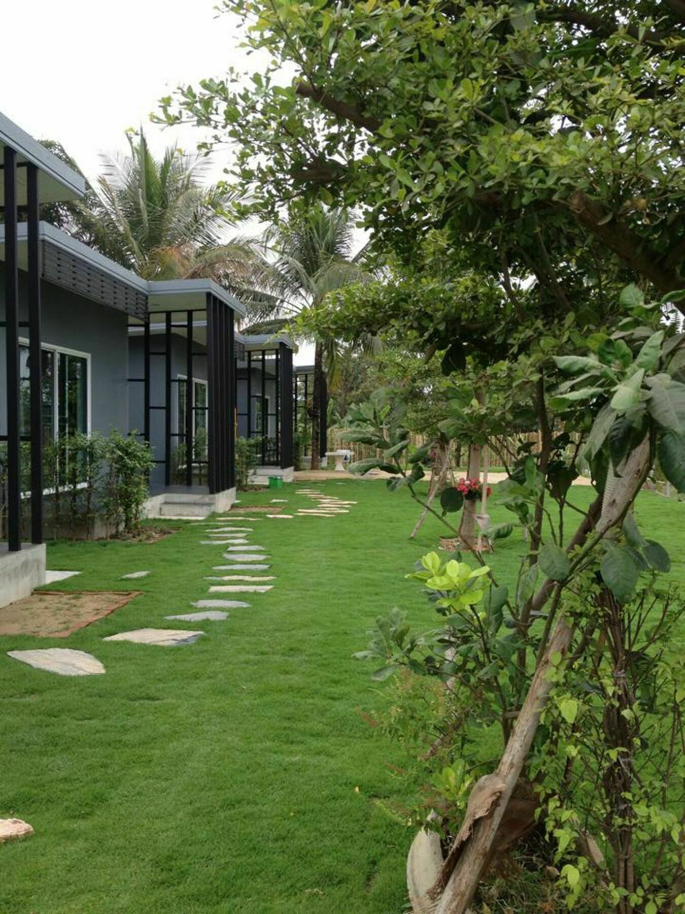 Coco Coozy Apartment Kanchanaburi City Exterior photo